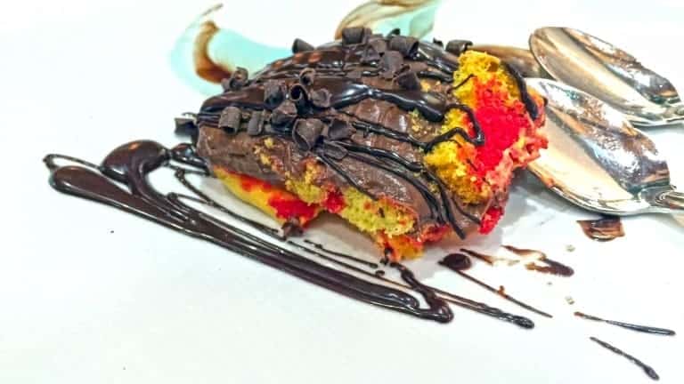 Zuppa inglese con crema gialla e al cioccolato, pan di Spagna con Alchermes