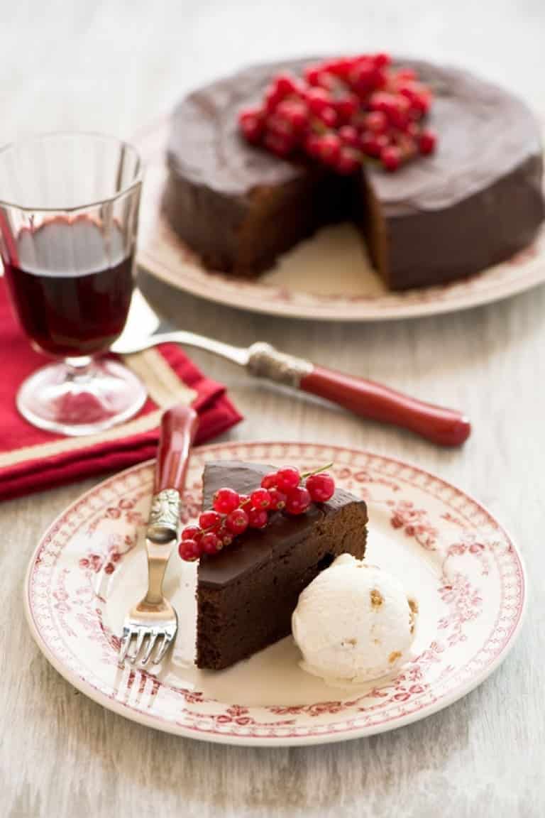 Mud cake americana, torta al cioccolato, ricetta dolce, dessert al cioccolato