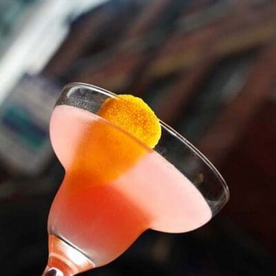 Margarita al pompelmo rosa ricetta facile e veloce per fare cocktail con tequila, triple sec e maraschino
