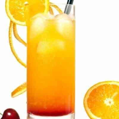 From Dusk till Dawn cocktail, cocktail tropicale con arancia mango e gin
