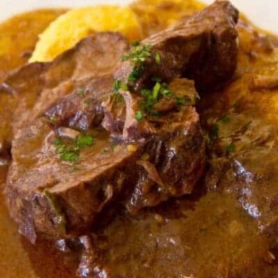 Brasato al Barolo ricetta originale, ricetta piemontese, brasato al vino rosso