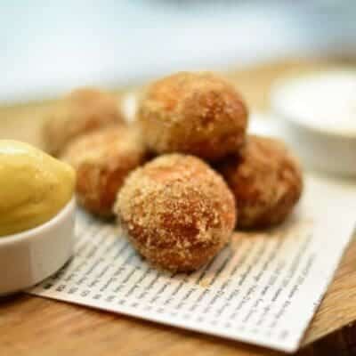 Castagnole alla farina di castagne e rum: le frittelle di carnevale, solo per adulti