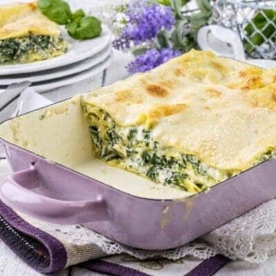 Lasagne ricotta e spinaci, ricetta vegetariana facile e veloce, primo piatto italiano
