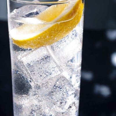 Gin Fizz cocktail recipe, how to make a great aperitif with gin lemon juice sugar