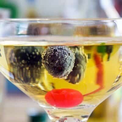 Cocktail Trump’s Golden Cowlick, cocktail con Prosecco Chartreuse sidro di mele