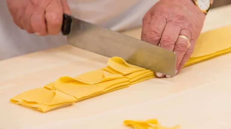 Fresh pasta, preparation garganelli Romagna, how to make garganelli, recipe