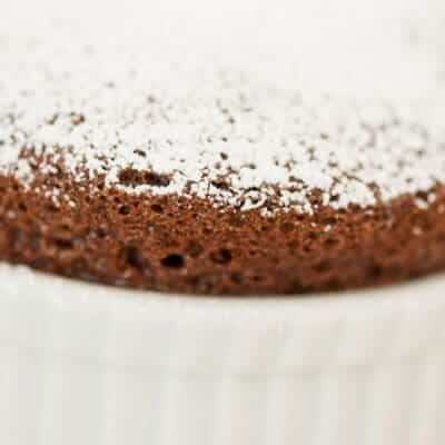 Soufflé al cioccolato ricetta perfetta, come fare il soufflé al cioccolato amaro