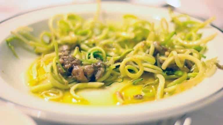 Puntarelle alla romana con acciughe e aglio