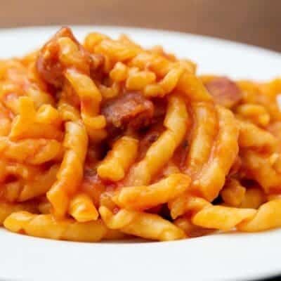 Pasta con sugo di pomodoro e nduja di Spilinga ricetta facile e veloce per fare primo piatto piccante