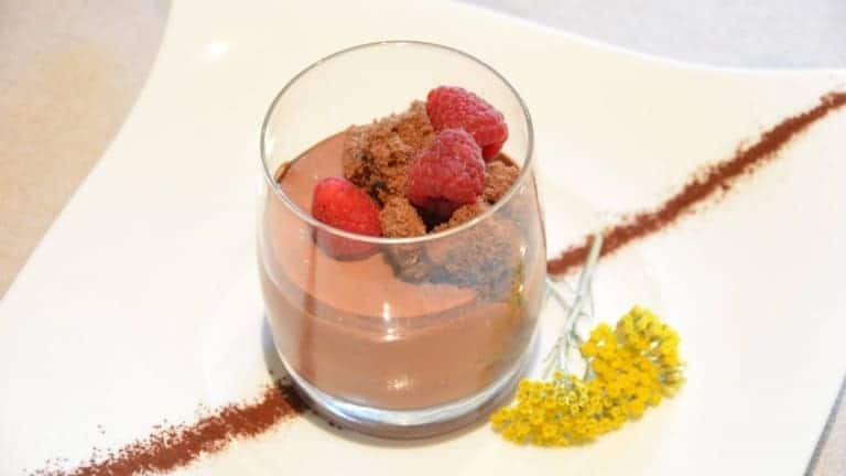 Chocolate mousse with berries and chocolata pan brioche, Italian chef recipes