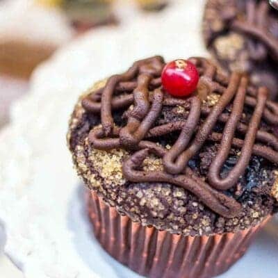 Cupcake al cioccolato e menta ricetta con glassa al cioccolato fondente