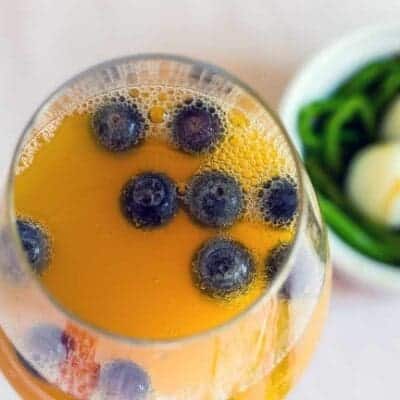 Angelo di Fuoco, cocktail con Mango Tequila Chartreuse e Champagne