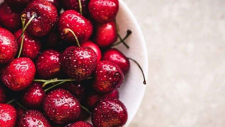 Ciliegie, come fare le ciliegie sotto spirito con grappa ricette da bartender