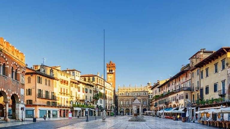 Verona Piazza delle Erba, what to visit in Verona, 5 days Verona walking tour