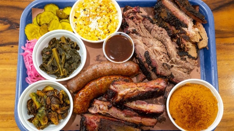 Barbecue americano, brisket, salsicce, ribs, vino da abbinare Nebbiolo