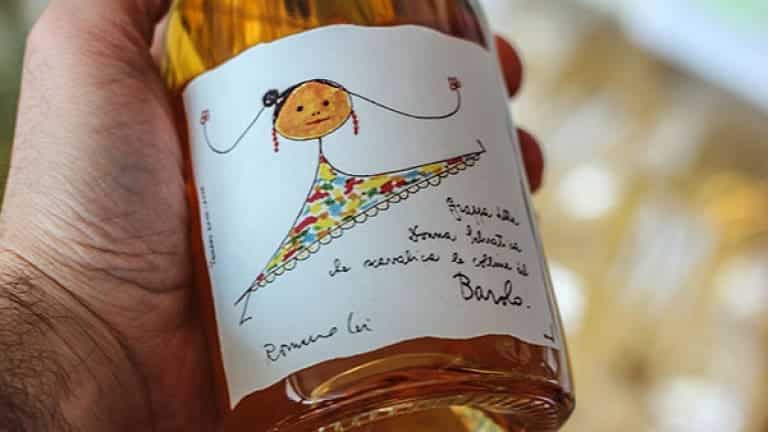 Grappa della donna selvatica scavalica le colline del Barolo riserva