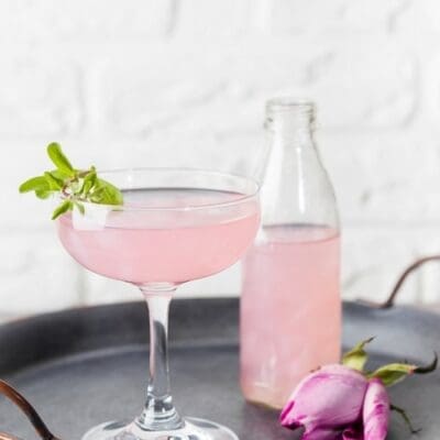 Poison Lips cocktail, aperitivo con tequila, mirto, limone, zenzero lavanda