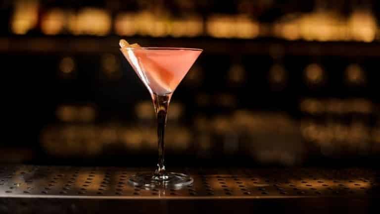 Cosmo drink, 20 easy vodka cocktail recipes to make at home