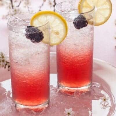 Russian Spring Punch cocktail ricetta originale con vodka creme de cassis limone