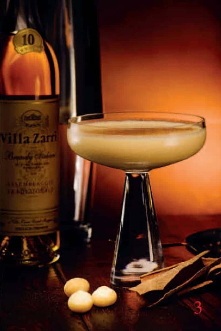 How to make a perfect Macadamia Alexander cocktail, a sweet Super Bowl drink recipe
