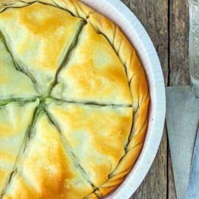 Spanakopita ricetta originale greca torta salata con pasta fillo spinaci formaggio Feta