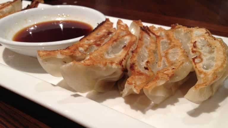 Ravioli cinesi al vapore. Quale vino abbinare? Un rosato delicato e sapido!