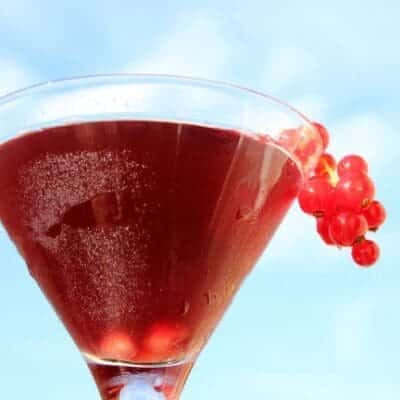 Cocktail alla melagrana: Tranny Red Flag. Le migliori ricette cocktail. Rum.