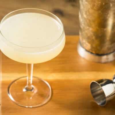 Corpse Reviver N°2 cocktail. La ricetta originale del cocktail miracoloso