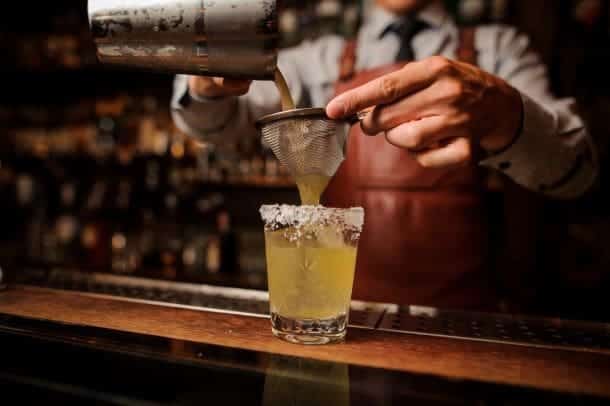 Punching Bee: cocktail con camomilla, lemongrass e vodka