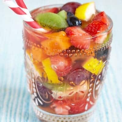 White mango sangria: the recipe for making refreshing and delicious summer drink