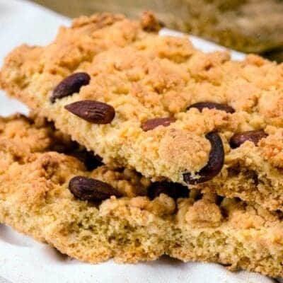 Torta Sbrisolona mantovana ricetta originale con ingredienti dosi e il vino.