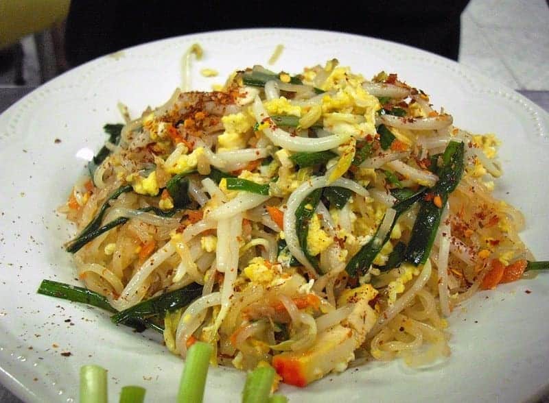 Pinot Grigio and Traditional Pad Thai noodle, the perfect pairings