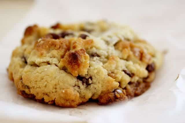 Chocolate Chip Cookies con Burro di Arachidi: la ricetta originale americana