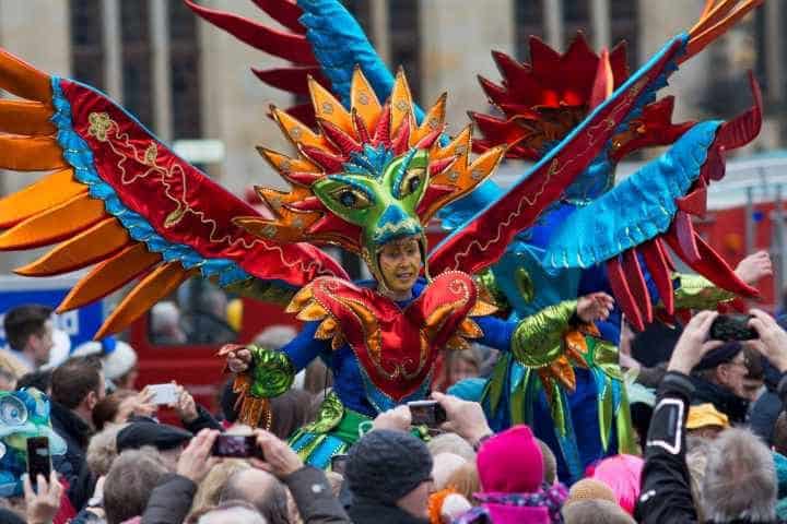 Experience Bremen Carnival 2025: samba beats, vibrant parades, and colorful costumes bring Brazilian energy to Germany.