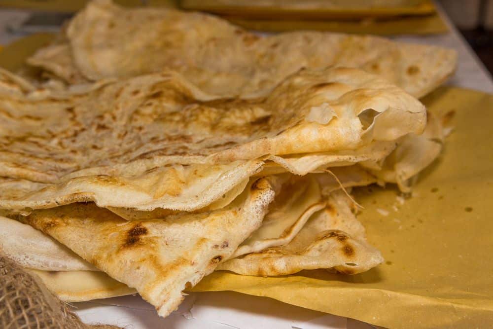 Borlenghi: la ricetta per fare le crespelle modenesi, ma non chiamatele crepes o sono guai!