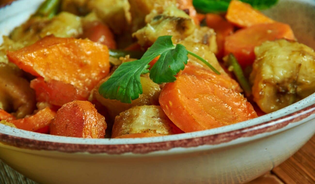 Poulet DG: la ricetta originale camerunense per fare il leggendario piatto di pollo e platano