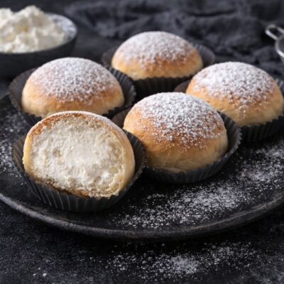 Fiocchi di Neve di Poppella ricetta originale napoletana: la brioche che ha insegnato a Napoli la leggerezza