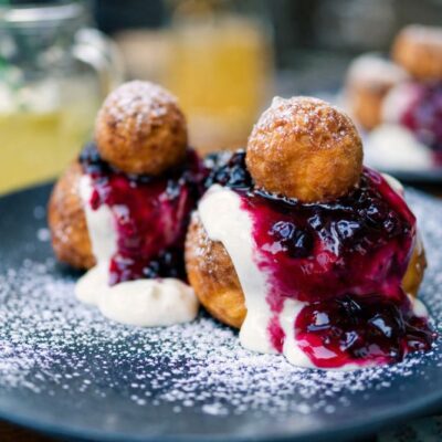 Papanași ricetta originale rumena per fare le ciambelle al formaggio