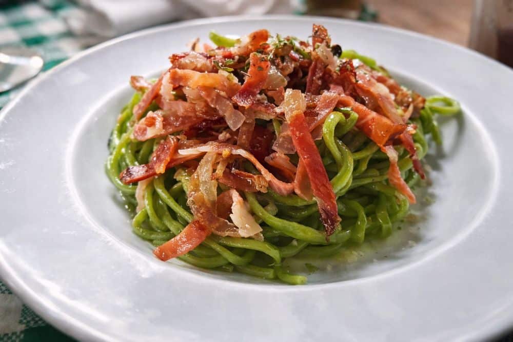 Trattoria Sandoni menu Tagliatelle verdi con prosciutto e scalogno