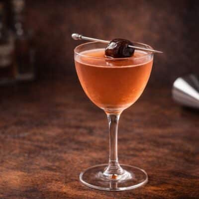 Miraflores cocktail fatto con Pisco, agrumi e bitters ricetta originale