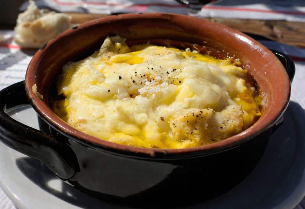Polenta concia: la ricetta per fare uno strepitoso piatto valdostano