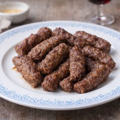 Cevapcici ricetta originale per fare le polpette di carne balcaniche