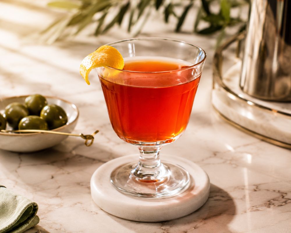 Mezzo e Mezzo: l’aperitivo di Bassano nato dentro la storica Grapperia Nardini