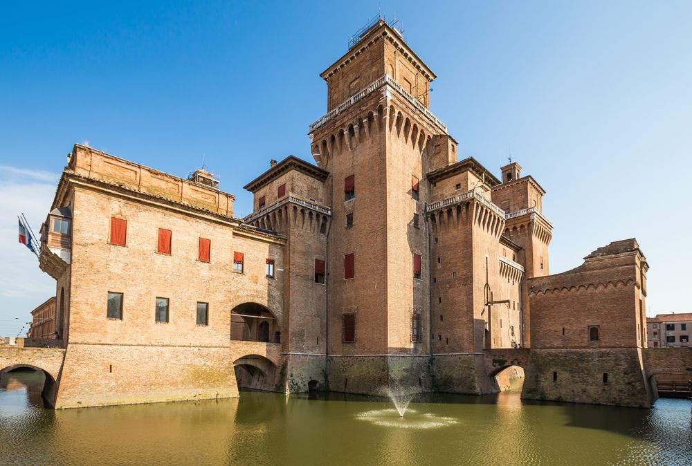 Castello Estense guida turistica per visitare Ferrara cosa fare e vedere