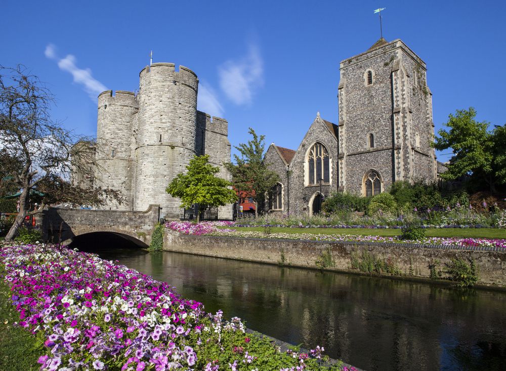 Westgate Towers travel guide
